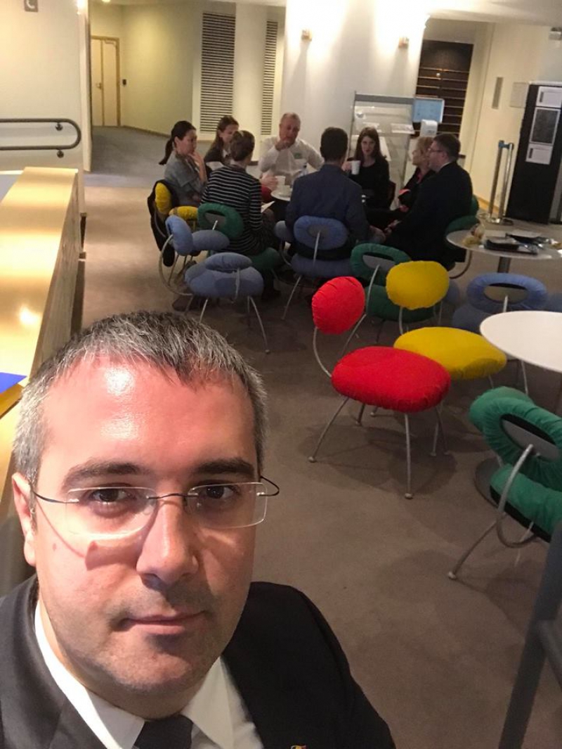 Poza zilei: Membrii Platformei DA, la sfat. Sîrbu: Un comando de promotori