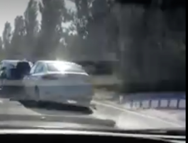 În atenția șoferilor! Două accidente rutiere pe drumul spre aeroport au cauzat ambuteiaje