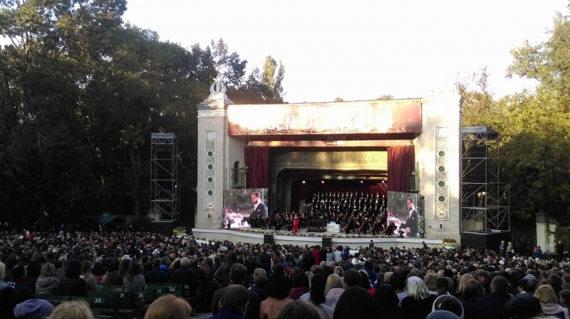 Mii de spectatori au asistat la concertul aniversar, dedicat maestrului Eugen Doga