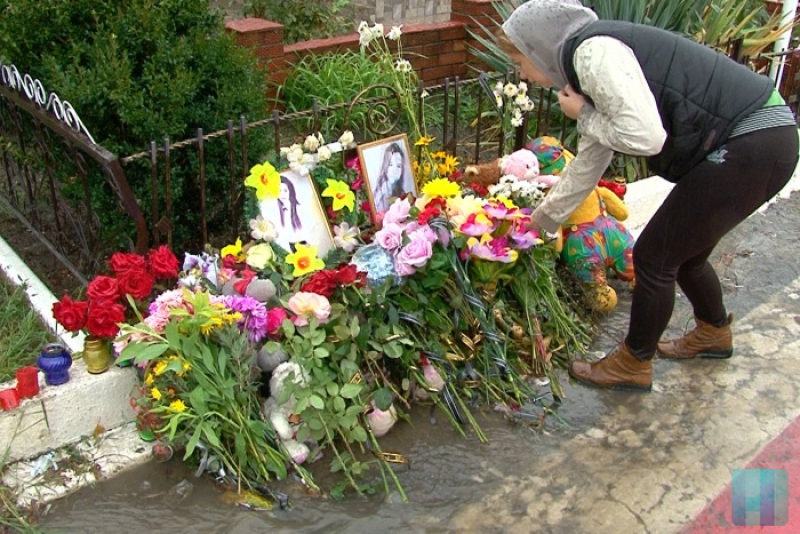 Tiraspol: Oamenii, la locul unde a fost lovită mortal o adolescentă