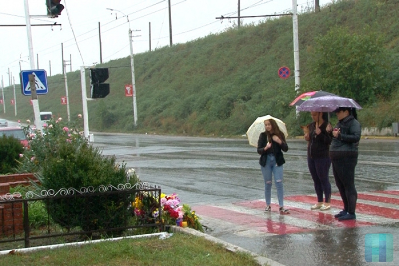 Tiraspol: Oamenii, la locul unde a fost lovită mortal o adolescentă