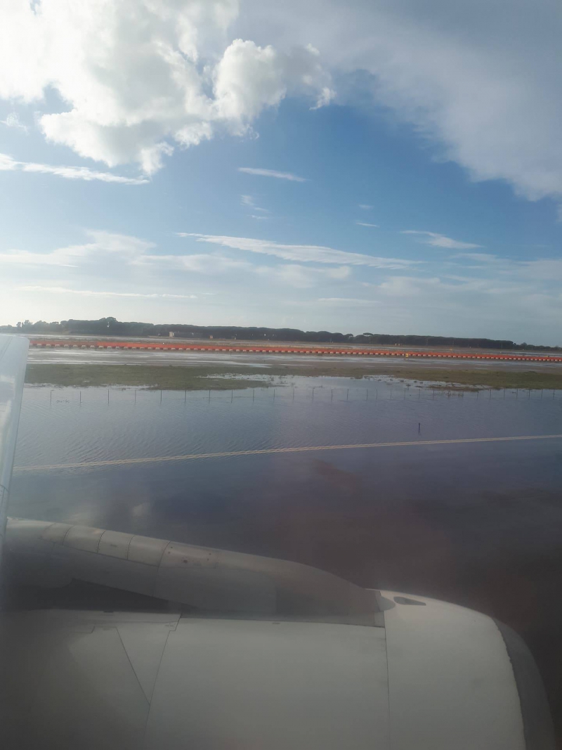 Groază la bordul unei aeronave de pe cursa Chișinău-Roma, din cauza unei furtuni