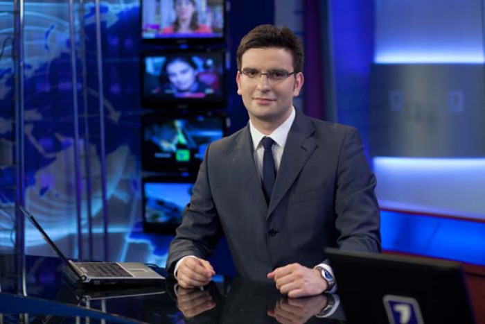 Alecu Mătrăgună Prezentatorul De La Jurnal Tv Ia O Pauză De La