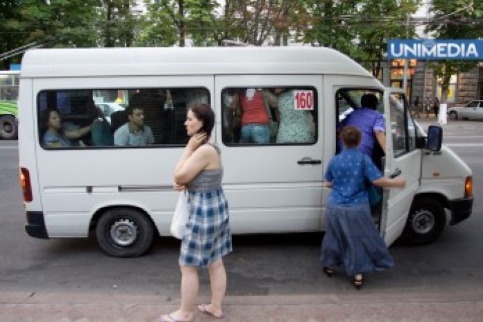 Gamrețchi: Microbuzele de pe rutele anulate nu mai circulă
